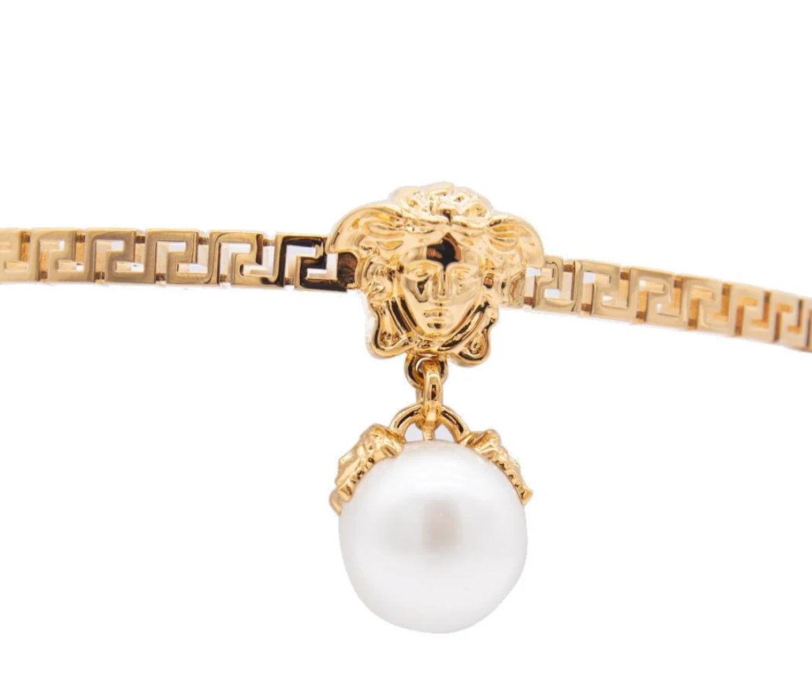 Medusa Faux Pearl Choker